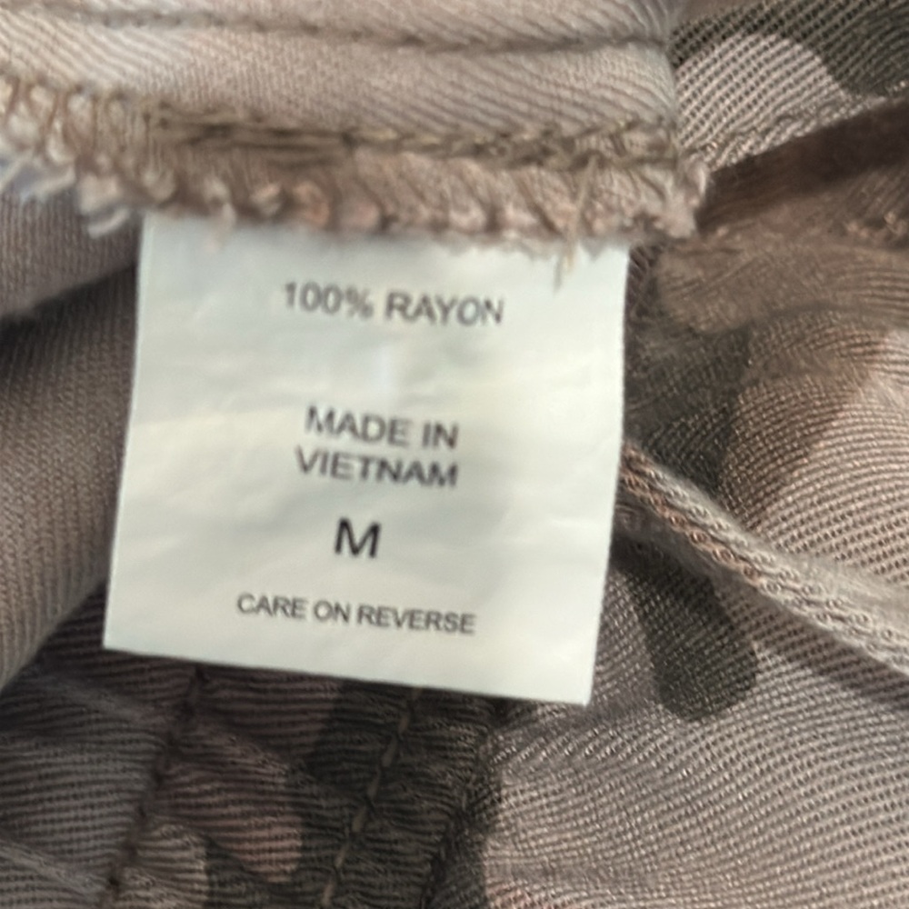 New York & Company Camouflage Print Pants - Picture 11 of 14